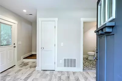 137 Rosebriar Avenue, South Kingstown, RI 02879 - Photo 4