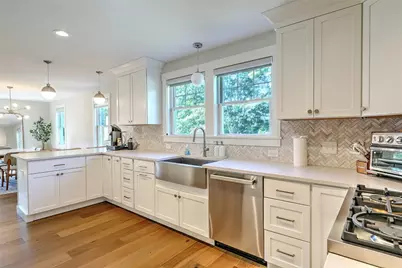 137 Rosebriar Avenue, South Kingstown, RI 02879 - Photo 18