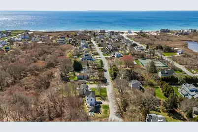 137 Rosebriar Avenue, South Kingstown, RI 02879 - Photo 1