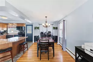 34 Commack Rd, East Providence, RI 02914 - Photo 10