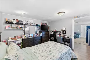 34 Commack Rd, East Providence, RI 02914 - Photo 20