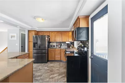 34 Commack Road, East Providence, RI 02914 - Photo 4