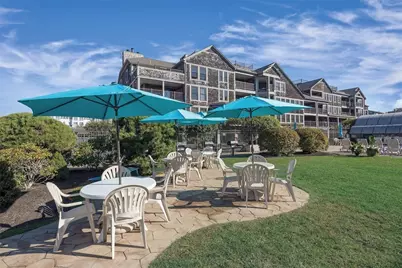 405 Thames Street #2B1, Newport, RI 02840 - Photo 2