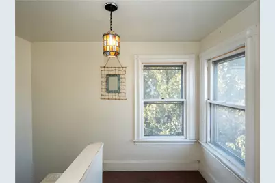 409 Broadway, Newport, RI 02840 - Photo 18