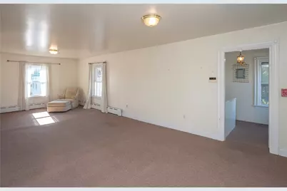 409 Broadway, Newport, RI 02840 - Photo 20