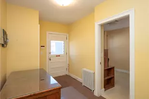 409 Broadway, Newport, RI 02840 - Photo 8