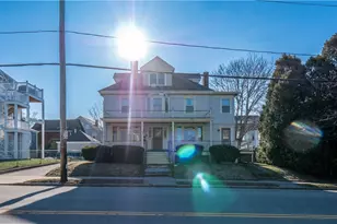 409 Broadway, Newport, RI 02840 - Photo 2