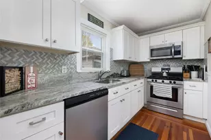 62 Peckham Ave, North Providence, RI 02908 - Photo 6