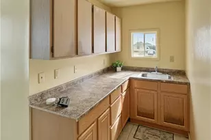 140 Cleveland St, Providence, RI 02909 - Photo 4