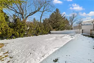 52 Dahlia St, Warwick, RI 02888 - Photo 24