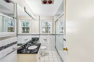 52 Dahlia St, Warwick, RI 02888 - Photo 14