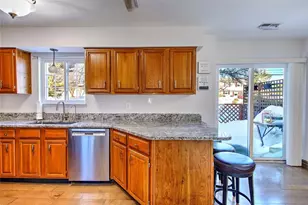 626 Smithfield Rd, North Providence, RI 02904 - Photo 10