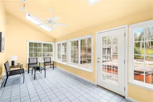 90 Bow St, East Greenwich, RI 02818 - Photo 14