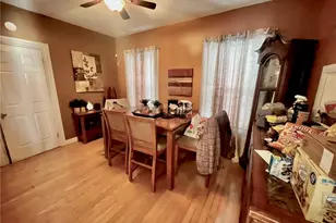 30 Cory Ave, Cranston, RI 02920 - Photo 10