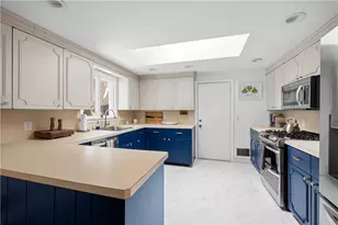 127 Dellwood Rd, Cranston, RI 02920 - Photo 14