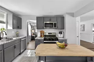 404 Church Ave, Warwick, RI 02889 - Photo 18