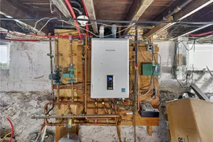 404 Church Ave, Warwick, RI 02889 - Photo 32