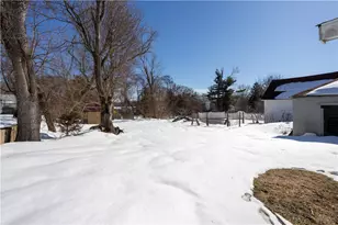 567 Providence St, Warwick, RI 02886 - Photo 14