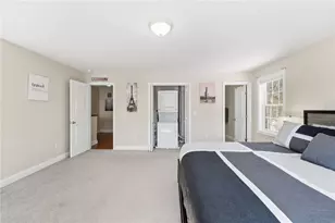 1027 Providence St, West Warwick, RI 02893 - Photo 18