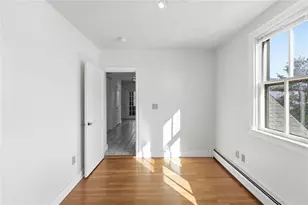 686 Hope St, Bristol, RI 02809 - Photo 12