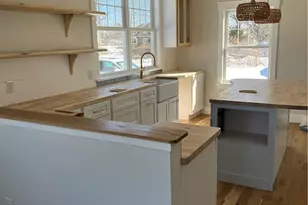 19 Traymore St, Charlestown, RI 02813 - Photo 8