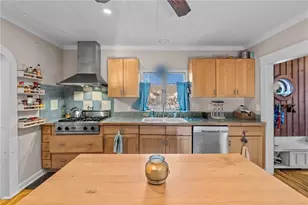 87 Kermit St, Woonsocket, RI 02895 - Photo 6