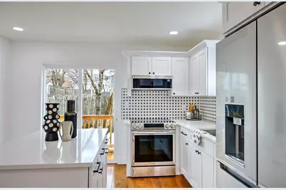 46 Hopewell Avenue, Cranston, RI 02920 - Photo 22