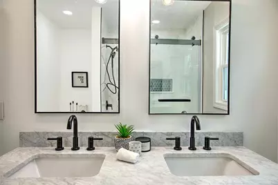 46 Hopewell Avenue, Cranston, RI 02920 - Photo 34