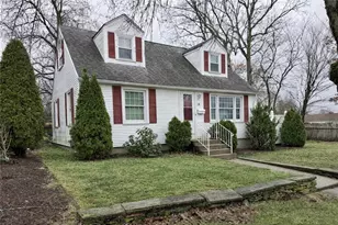 14 Amanda St, Cranston, RI 02920 - Photo 2