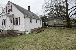 14 Amanda St, Cranston, RI 02920 - Photo 26