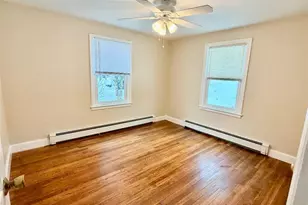 14 Amanda St, Cranston, RI 02920 - Photo 16