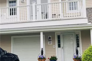 307 Corey Ln, Middletown, RI 02842 - Photo 2