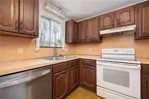 2 Eagle Run, Warwick, RI 02818 - Photo 14
