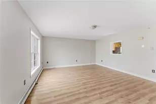 281 Swan St, Providence, RI 02905 - Photo 6