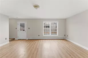 281 Swan St, Providence, RI 02905 - Photo 8
