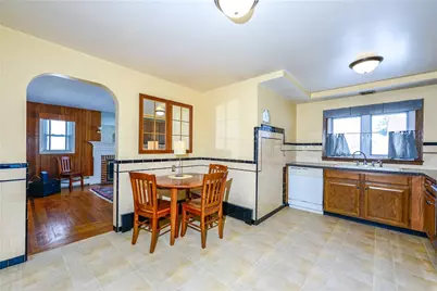 77 Gardiner Avenue, East Providence, RI 02914 - Photo 4