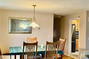 139 Suffolk Ave, Pawtucket, RI 0261 - Photo 6