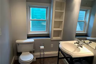 27 Young St, Newport, RI 02840 - Photo 12