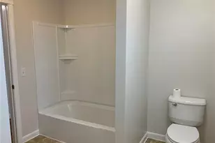 131 Beverage Hill Ave, Pawtucket, RI 02860 - Photo 6