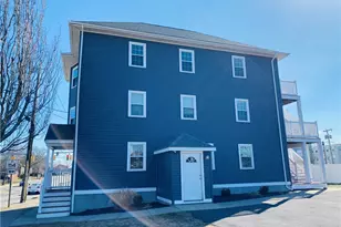 131 Beverage Hill Ave, Pawtucket, RI 02860 - Photo 1