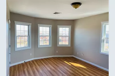 131 Beverage Hill Avenue, Pawtucket, RI 02860 - Photo 4