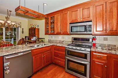 170 Providence Pike #7, North Smithfield, RI 02896 - Photo 8