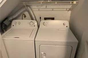 42 Lee Ave, Newport, RI 02840 - Photo 16