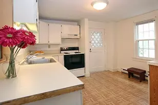 42 Lee Ave, Newport, RI 02840 - Photo 2