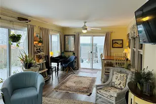 9 Mystic Ave, East Providence, RI 02915 - Photo 4