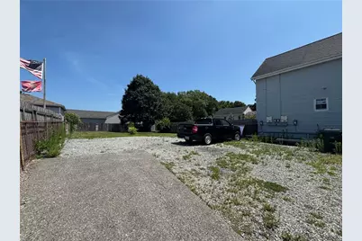 712 Hope Street #1, Bristol, RI 02809 - Photo 18