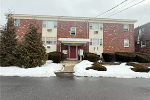 5 Cynthia Dr, North Providence, RI 02911 - Photo 2