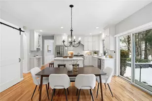 442 Sleepy Hollow Farm Rd, Warwick, RI 02886 - Photo 4