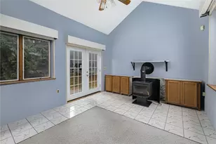 26 Chardon Dr, Portsmouth, RI 02871 - Photo 16