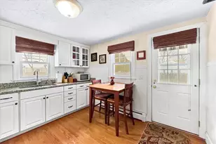 205 Payton Ave, Warwick, RI 02889 - Photo 6